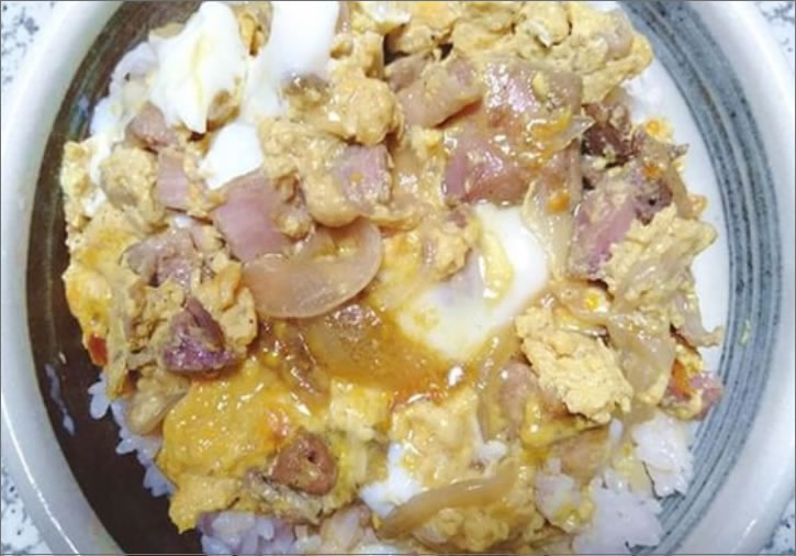 炭火焼鳥de親子丼