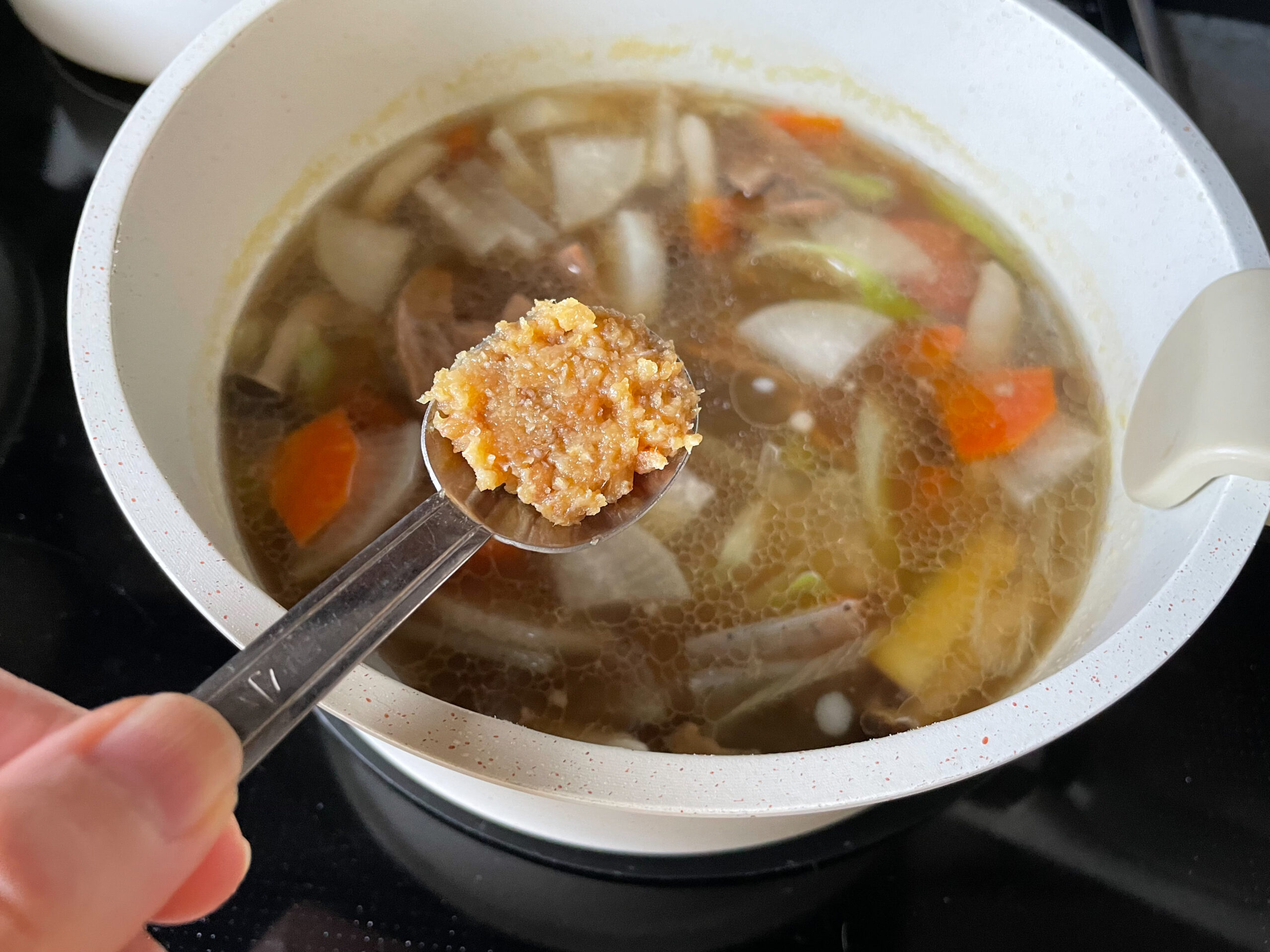 牛モツ鍋スープアレンジ「豚汁風」